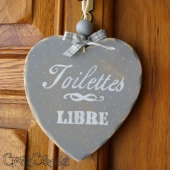 Coeur en bois "Toilettes"